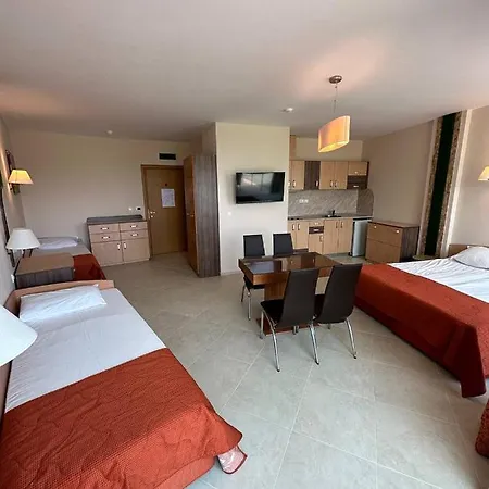 Briz - Section B Hotell Slăntjev Brjag