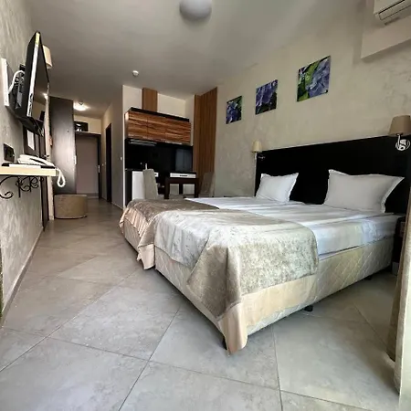 Briz - Section B Hotell