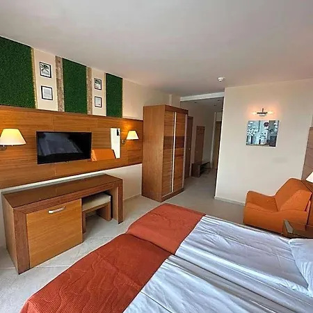 Briz - Section B Hotel 3*