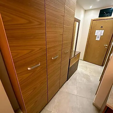 Briz - Section B Hotel