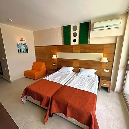 Hotel Briz - Section B 3*