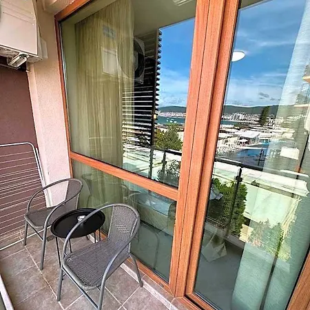 Briz - Section B Hotel