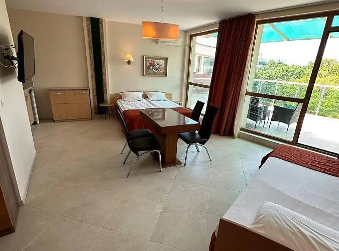 Hotel Briz - Section B