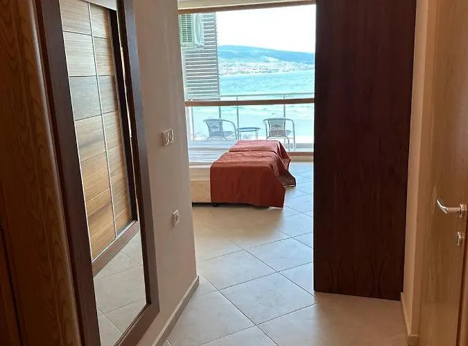 Briz - Section B 3* Солнечный берег