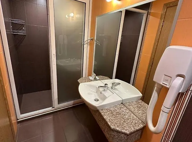 Hotel Briz - Section B 3*