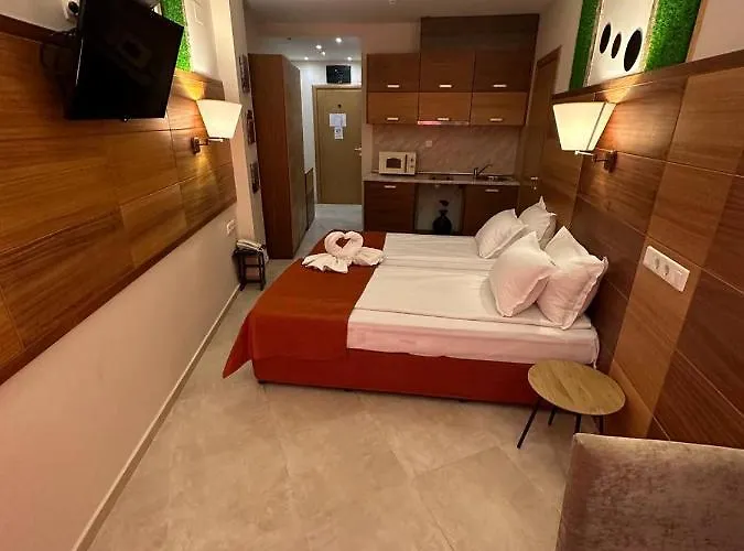 Briz - Section B Солнечный берег