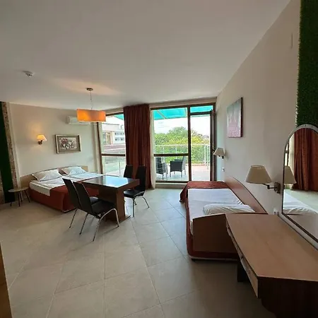 Briz - Section B 酒店