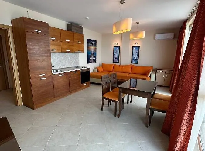 Briz - Section B 3* Σάνι Μπιτς