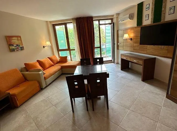 Briz - Section B Σάνι Μπιτς